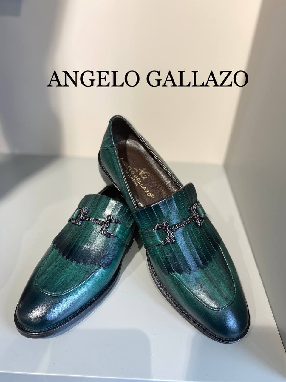 Chaussures en authentique cuir authentique mocassin de couleur verte olive